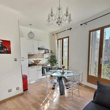 Appartement De Charme Avec Balcon Au Pied Des Commerces Béziers Exterior foto