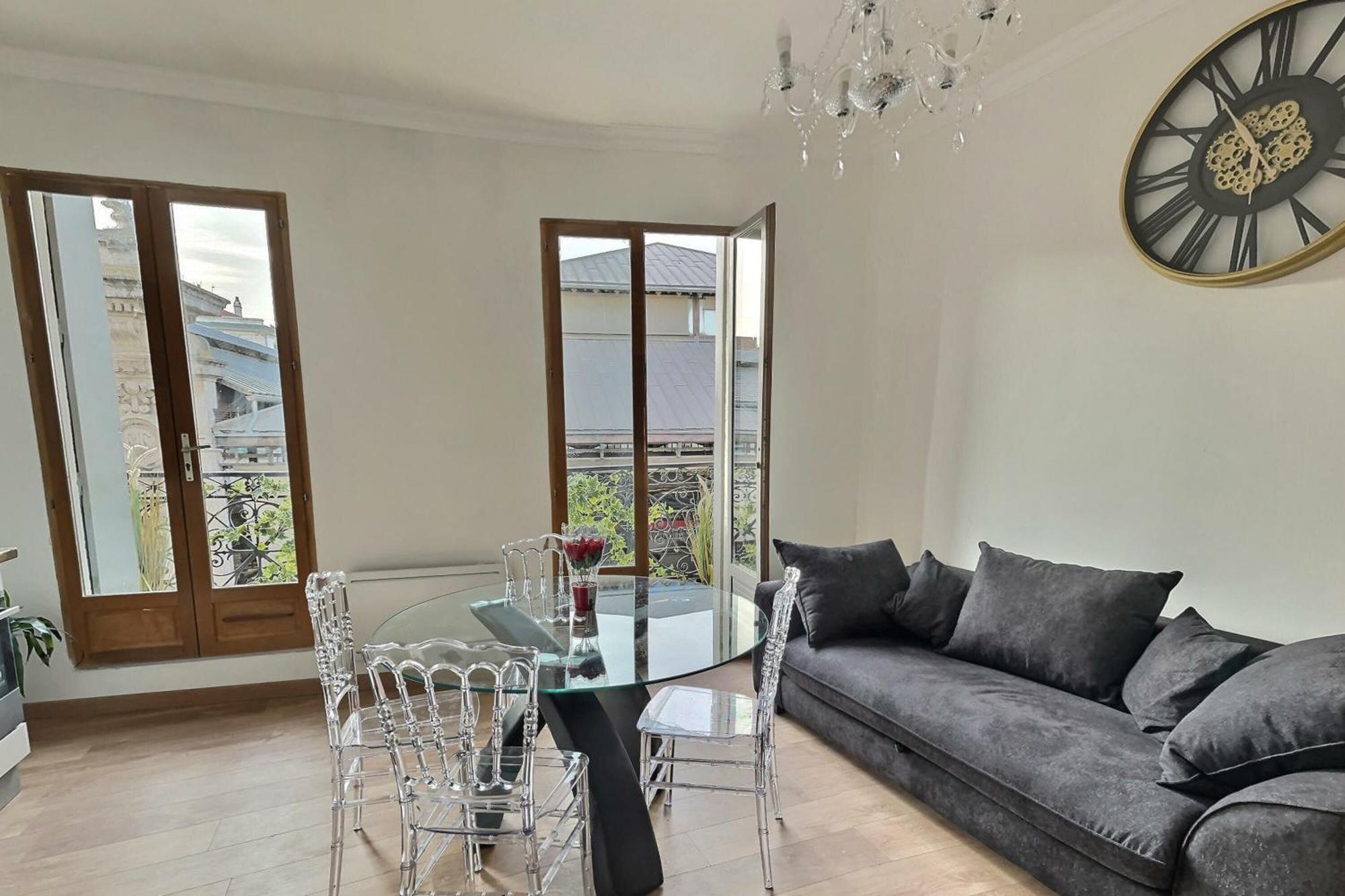 Appartement De Charme Avec Balcon Au Pied Des Commerces Béziers Exterior foto